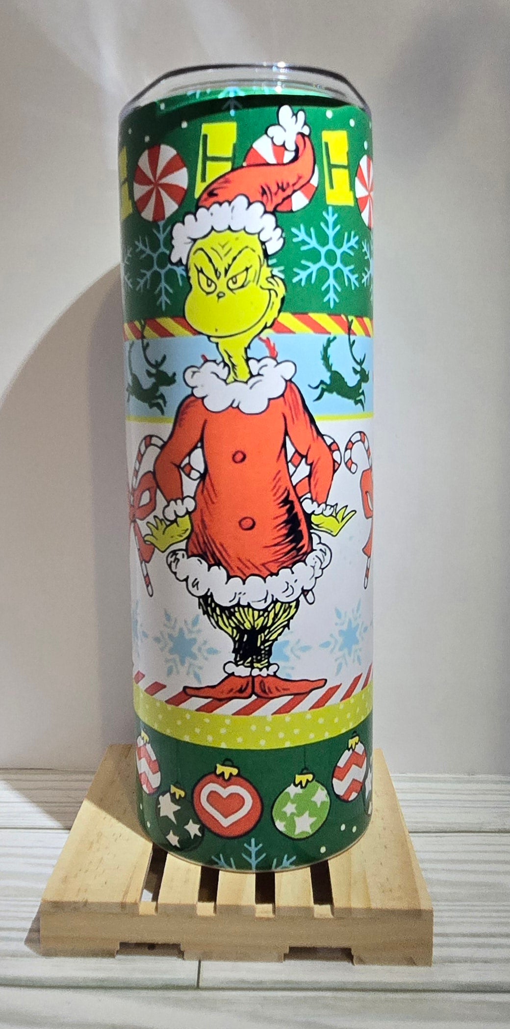 Animated grinch tumbler